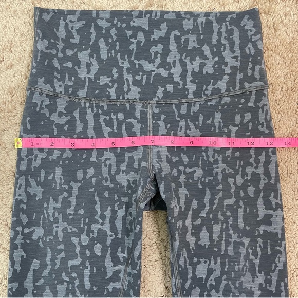 Lululemon Wunder Train High-Rise Crop 21" Print Gray Legging Size 6, W6BF5S - Picture 11 of 14